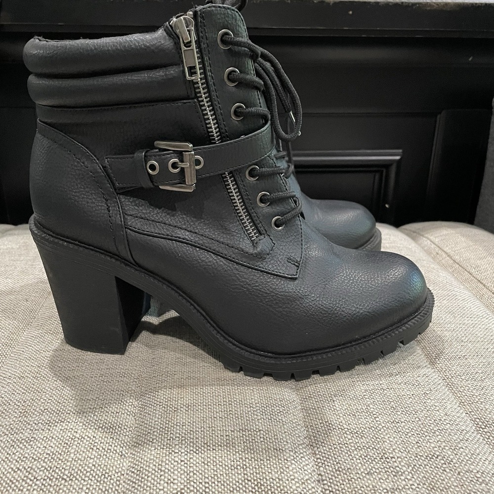 Torrid Size 11.5WW Lace Up Hiker Heel Boot Black Zipper Tie Cute Chunky Grunge